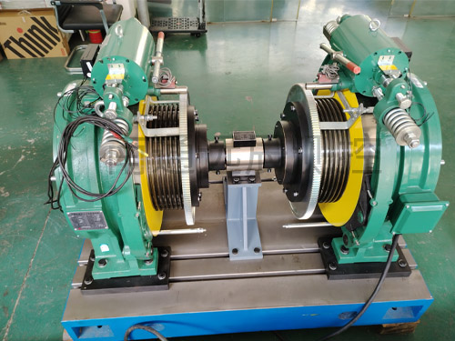 三相永磁同步無齒輪曳引機(jī)測(cè)試臺(tái) 三相永磁同步無齒輪曳引機(jī)測(cè)試臺(tái)